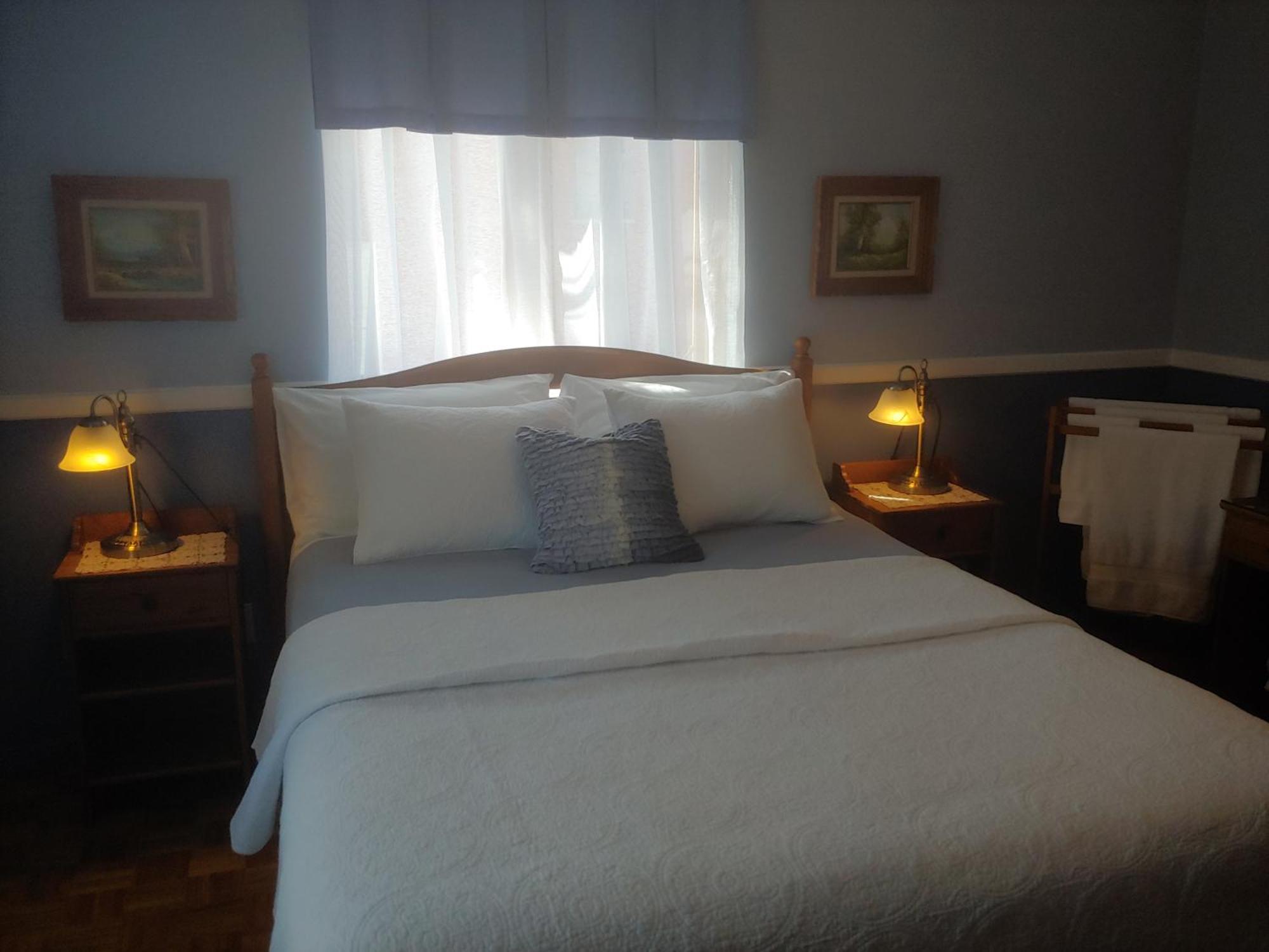 3 Bedrooms 3 Beds Near Metro -2 Parking Free مونتريال المظهر الخارجي الصورة